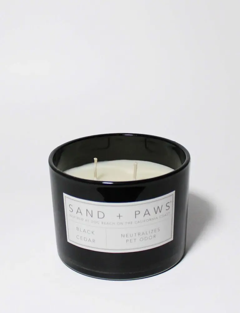 Sand + Paws Black Cedar 12 Oz Scented Candle - Image 3