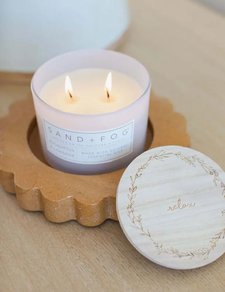 Eucalyptus & Lavender 12 Oz Scented Candle - Image 2