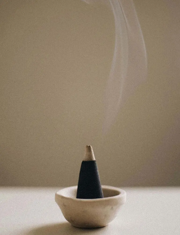Santal & Cardamom 50ml Perfume Oil Rollerball - Image 2