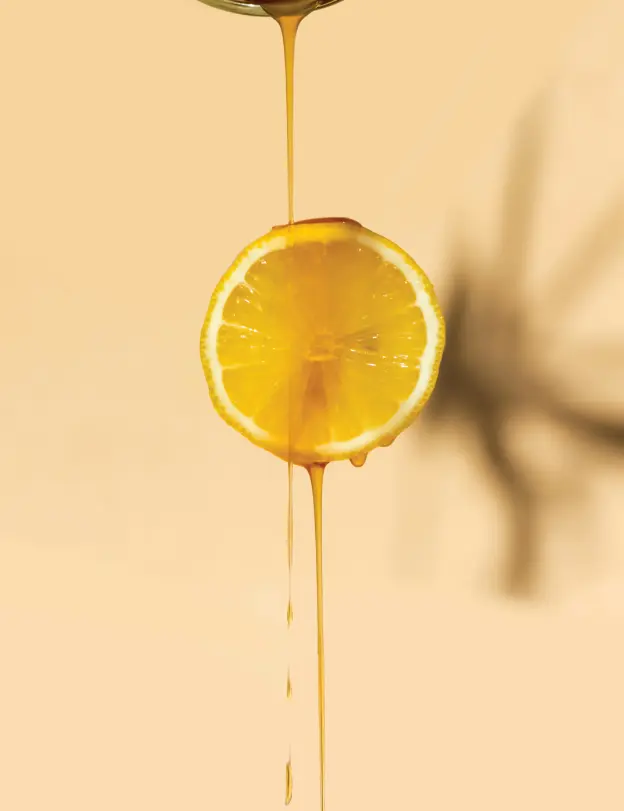 Sweet Lemon 12 Oz Scented Candle - Image 2