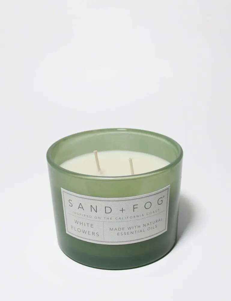 White Flowers 12 Oz Scented Candle - Image 3