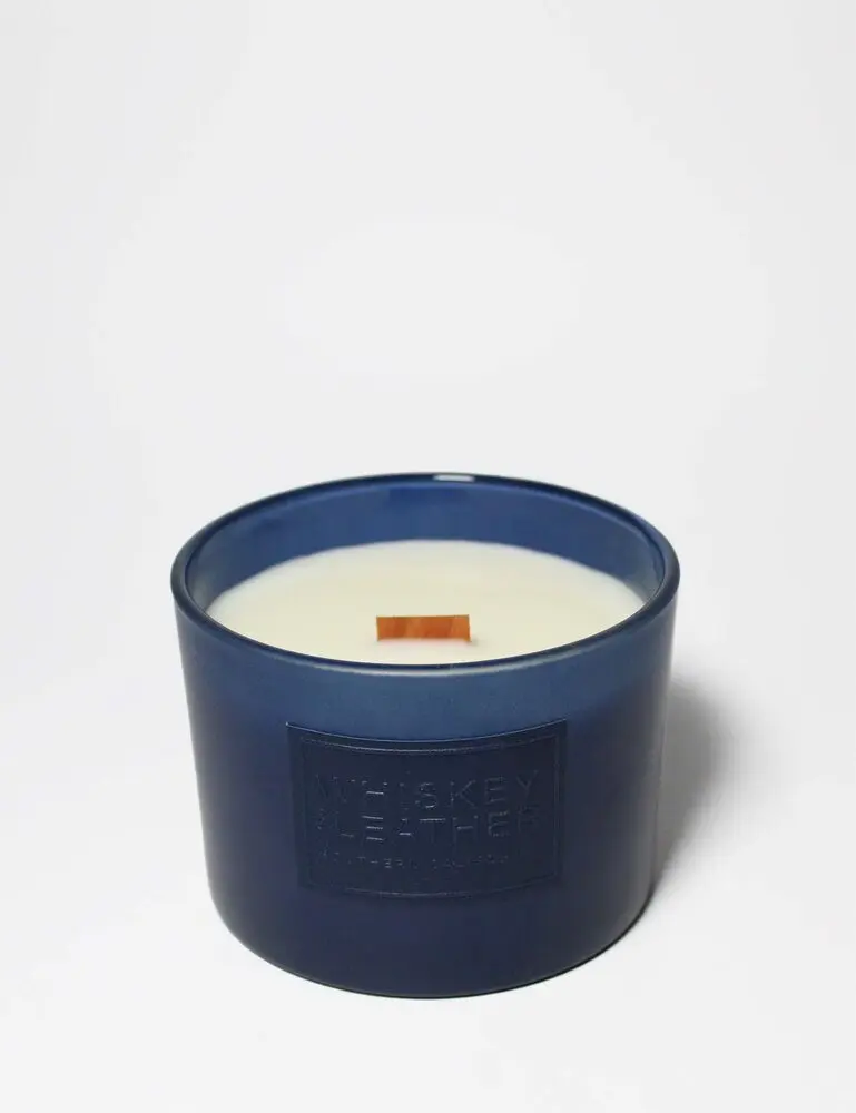 Teakwood 12 Oz Scented Candle - Image 3