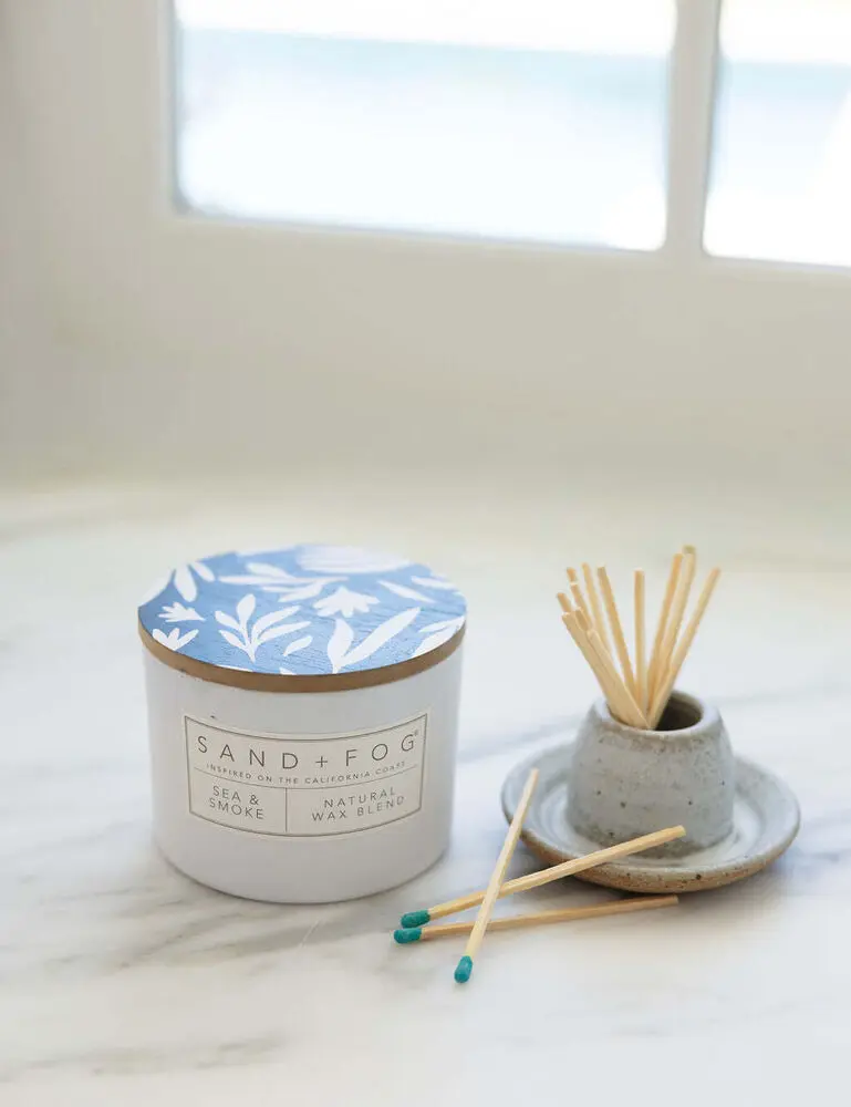 Sea & Smoke 12 Oz Scented Candle - Image 2