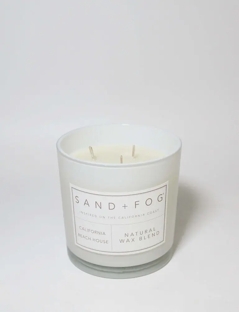 California Beach House 21 Oz Scented Candle - Image 3