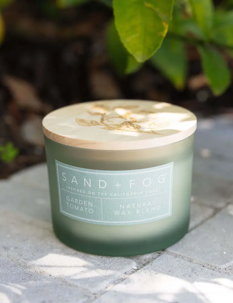 Garden Tomato 12 Oz Scented Candle - Image 2