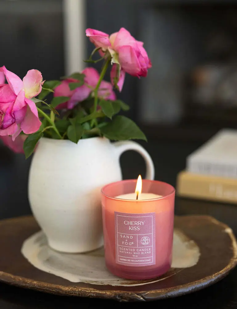 Cherry Kiss 10 Oz Scented Candle - Image 2