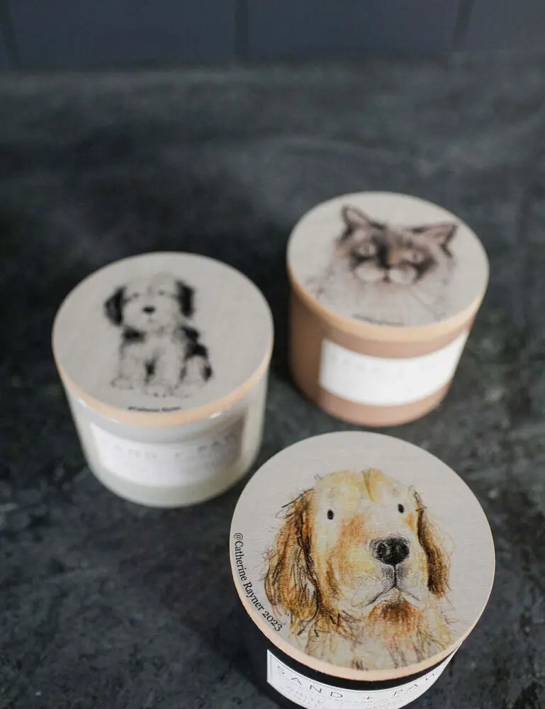 Sand + Paws White Vanilla 12 Oz Scented Candle - Image 5