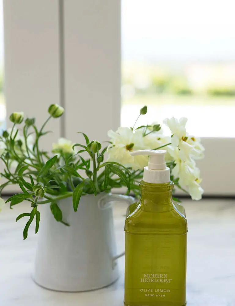 Olive Lemon Modern Heirloom 15.2 Oz Liquid Hand Soap - Image 2