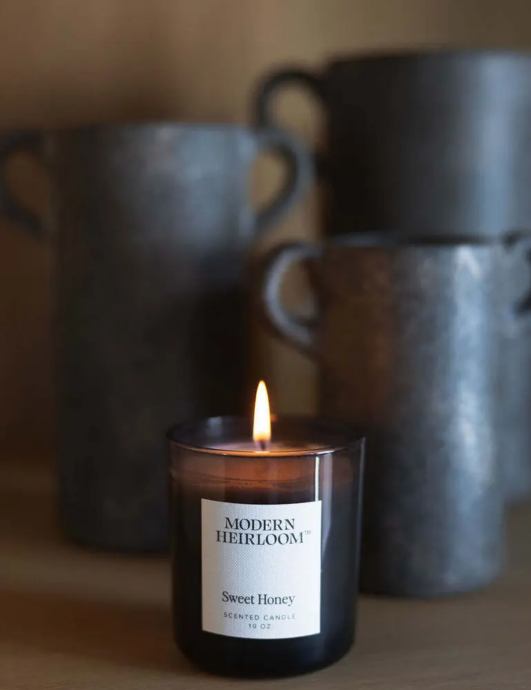 Sweet Honey 10 Oz Scented Candle - Image 4